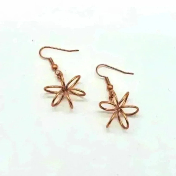 Flower Earrings in Copper Wire - Picture 1 of 2